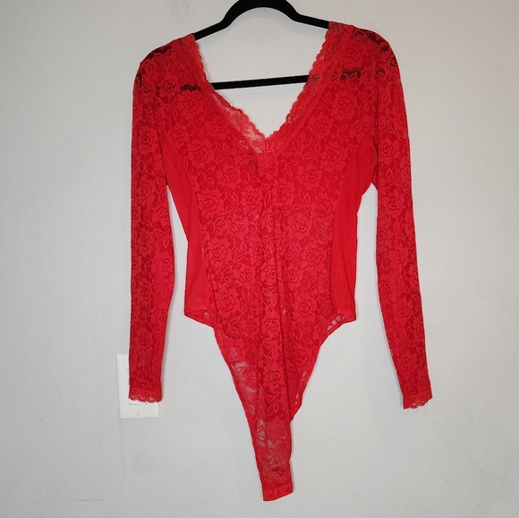 NWT H&M Red Lace Long Sleeve Sheer Bodysuit Size Large - Picture 2 of 16